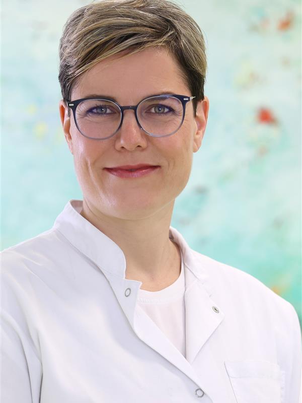 Dr. med. Anne Ebersberger 