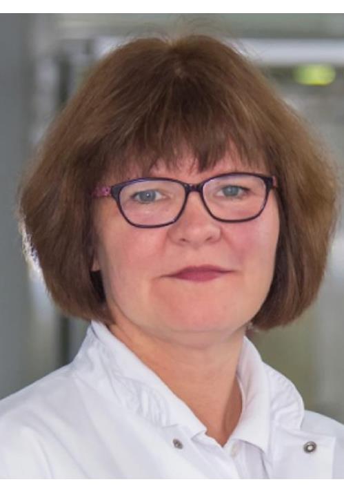 Dr. Anne Männel