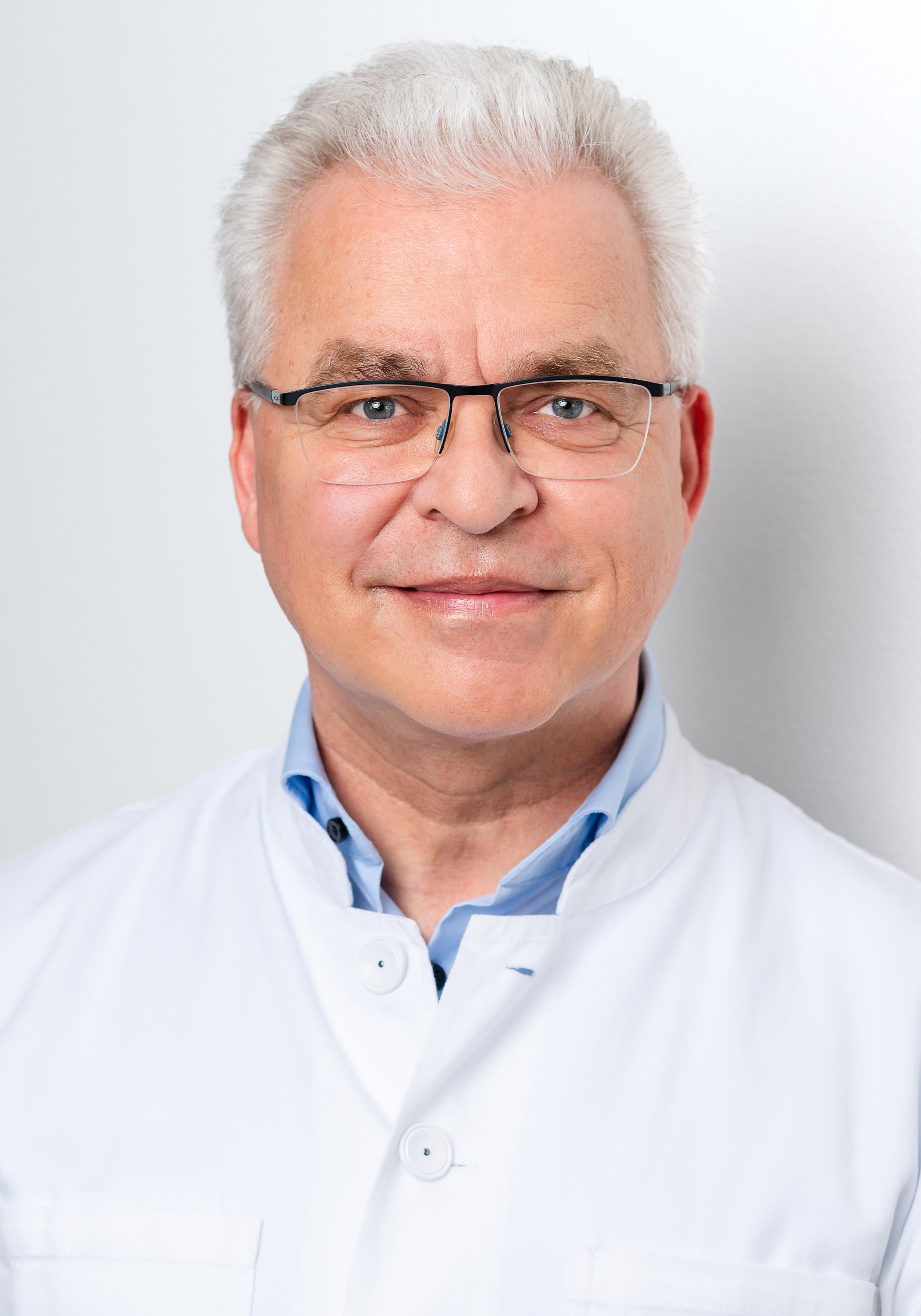 Dr. Erik Engel