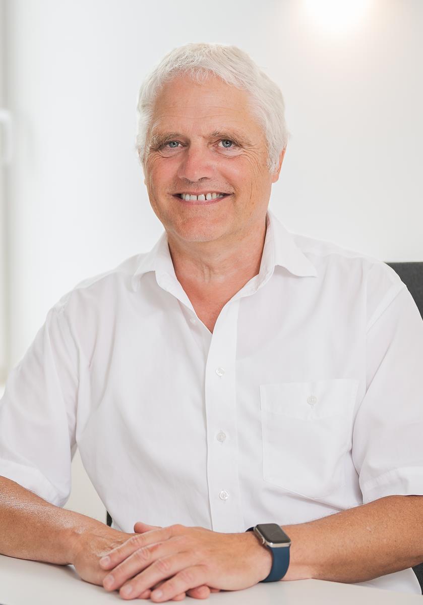 Dr. Lutz Scherlitzky