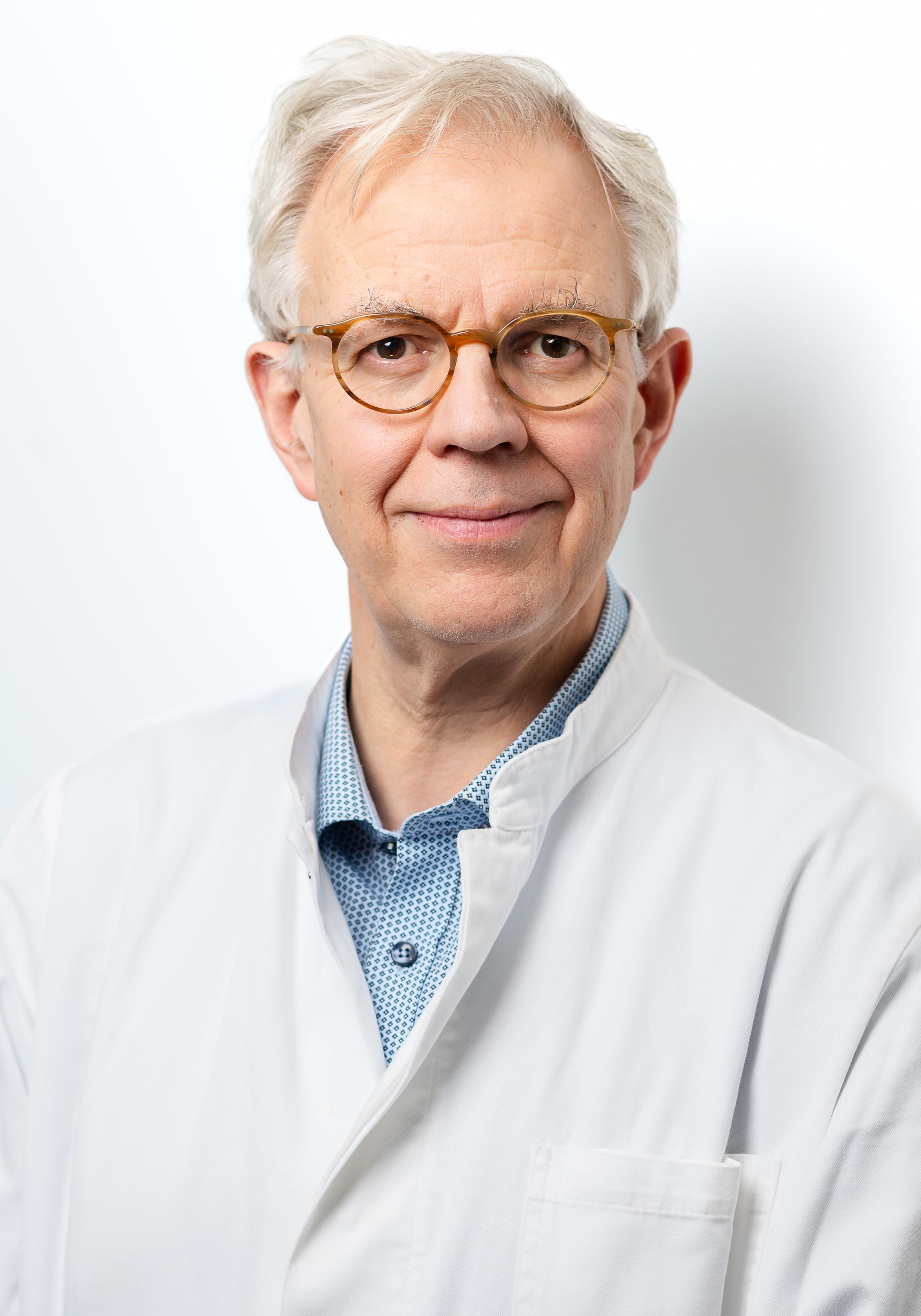 Dr. Bernd Flath