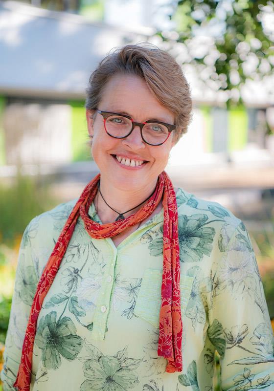 Christel Wolbring