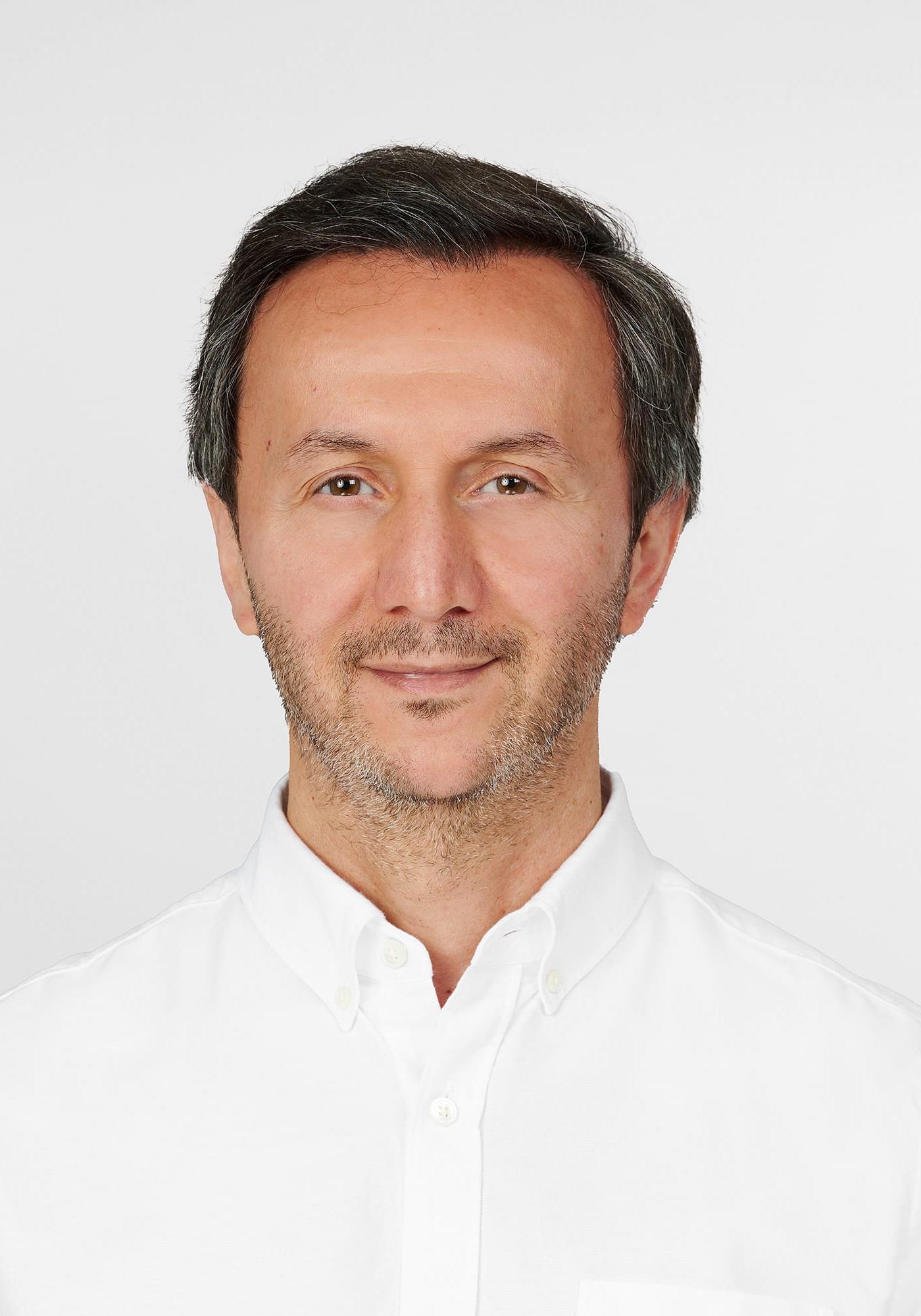 Dr. med. Suat Mavus
