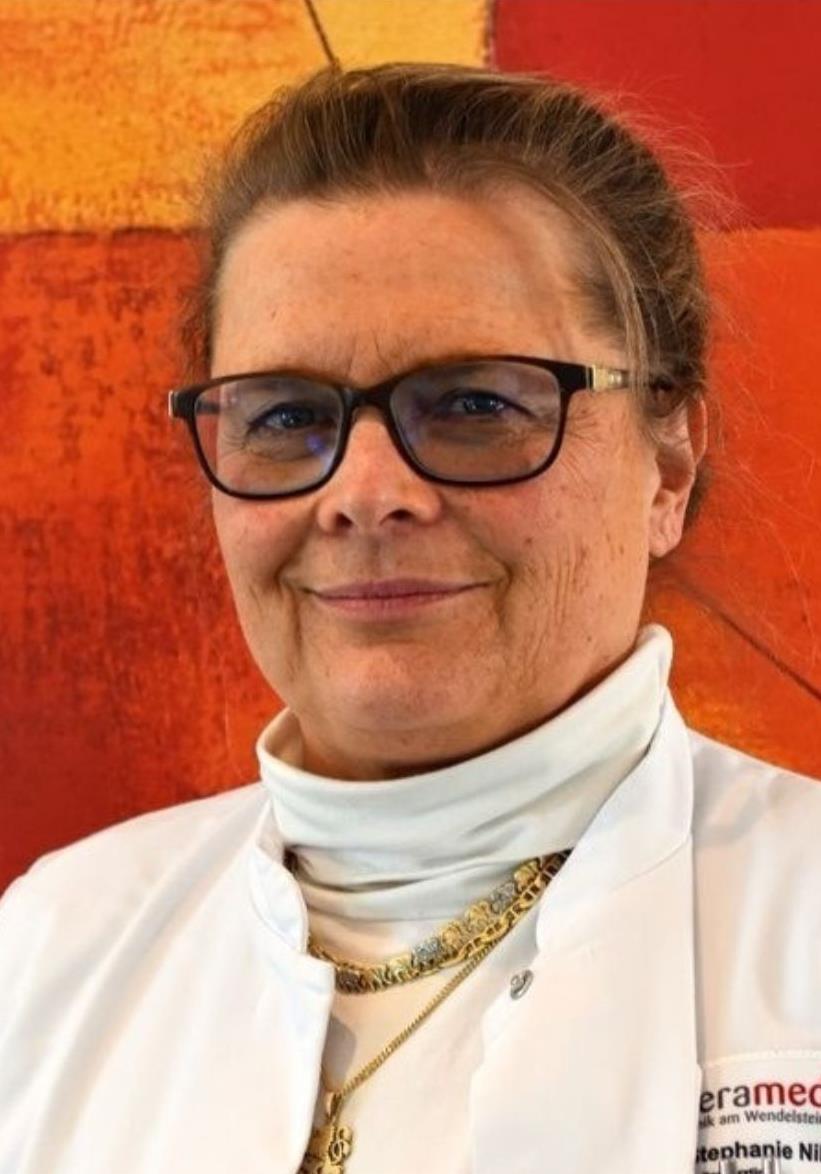 Dr. Stephanie Nikel
