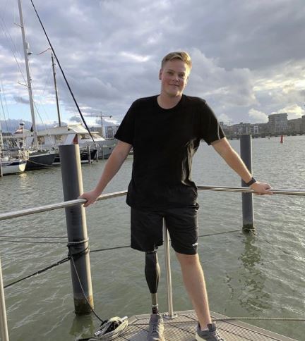 Alex - 22 - Osteosarkom