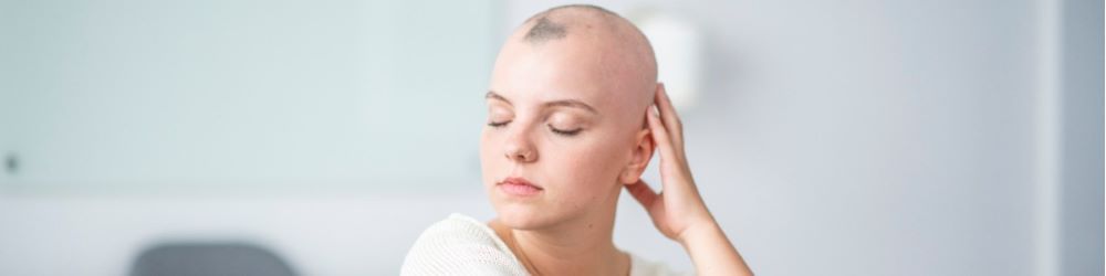 Kunst- und Echthaarperücken