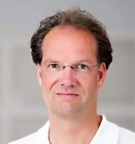 Dr. med. Johannes Stiess