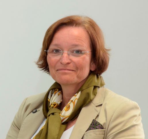 Dr. med. Carola Riedner
